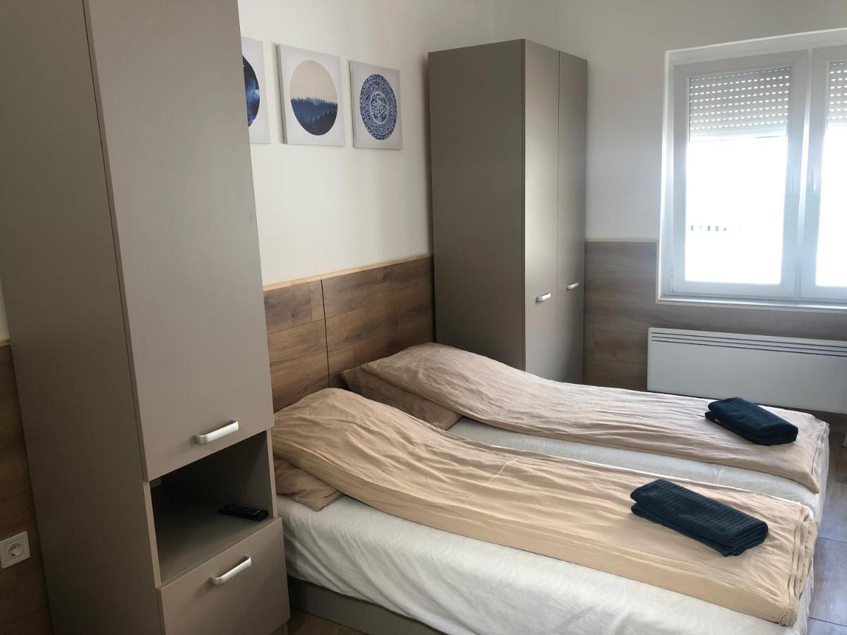 Avas Apartman Mişcolţ Exterior foto