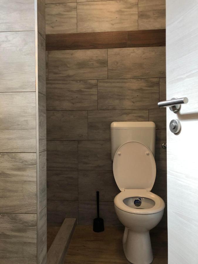 Avas Apartman Mişcolţ Exterior foto