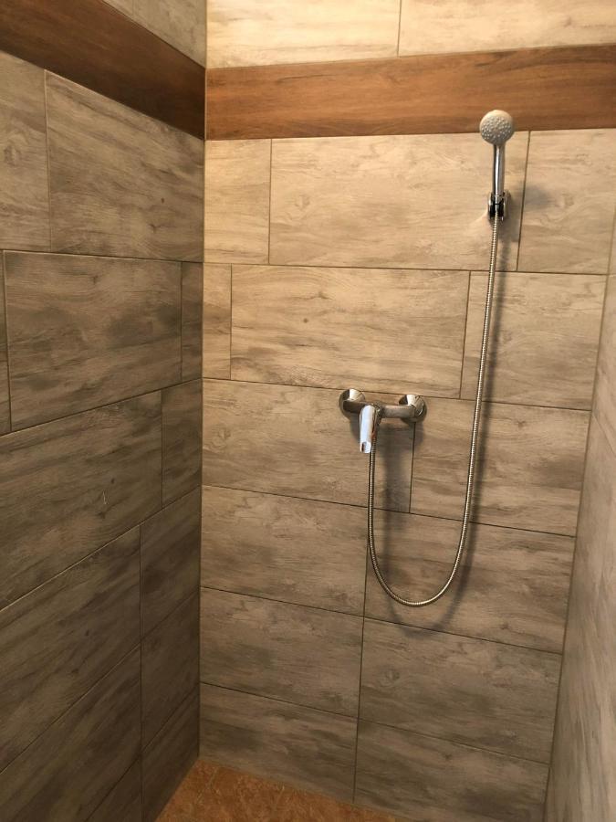 Avas Apartman Mişcolţ Exterior foto
