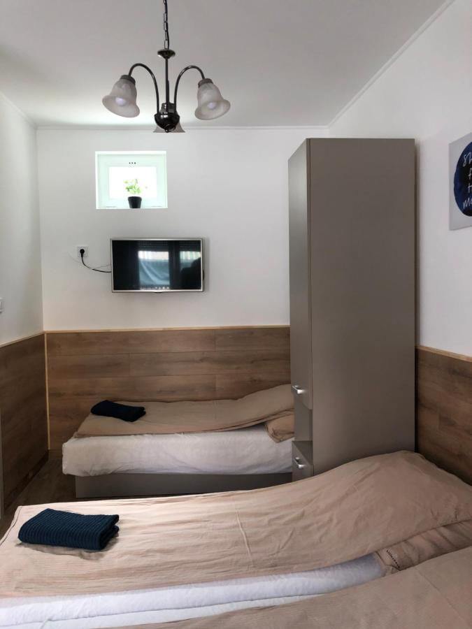 Avas Apartman Mişcolţ Exterior foto