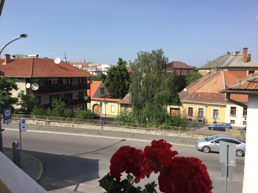 Avas Apartman Mişcolţ Exterior foto