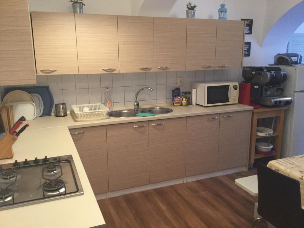 Avas Apartman Mişcolţ Exterior foto