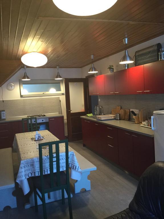 Avas Apartman Mişcolţ Exterior foto