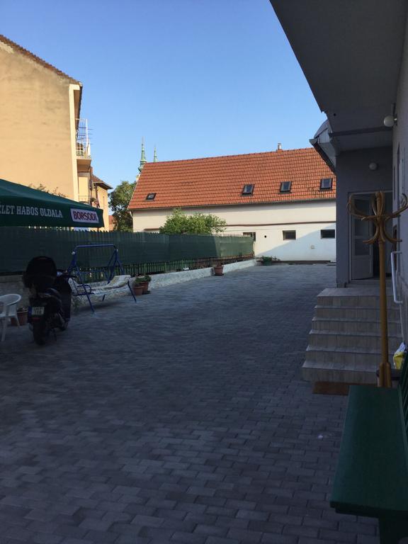 Avas Apartman Mişcolţ Exterior foto